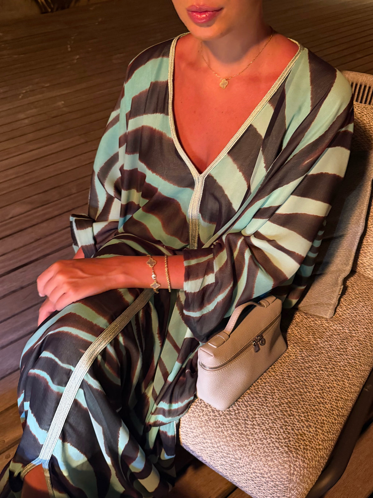 Le caftan modernisé : une robe orientale à porter au quotidien