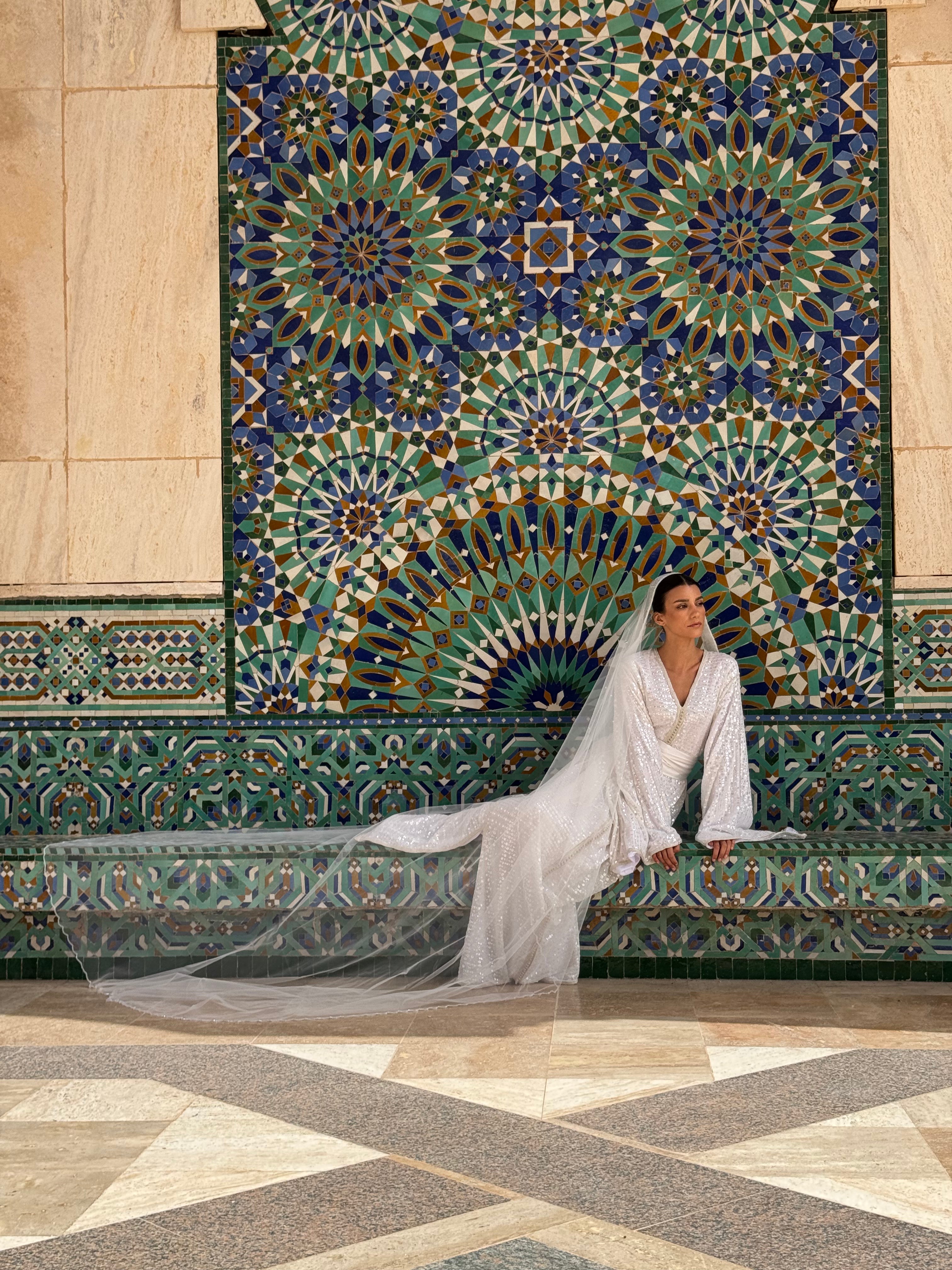 Caftan de Mariée Scintillant à Manches Papillon