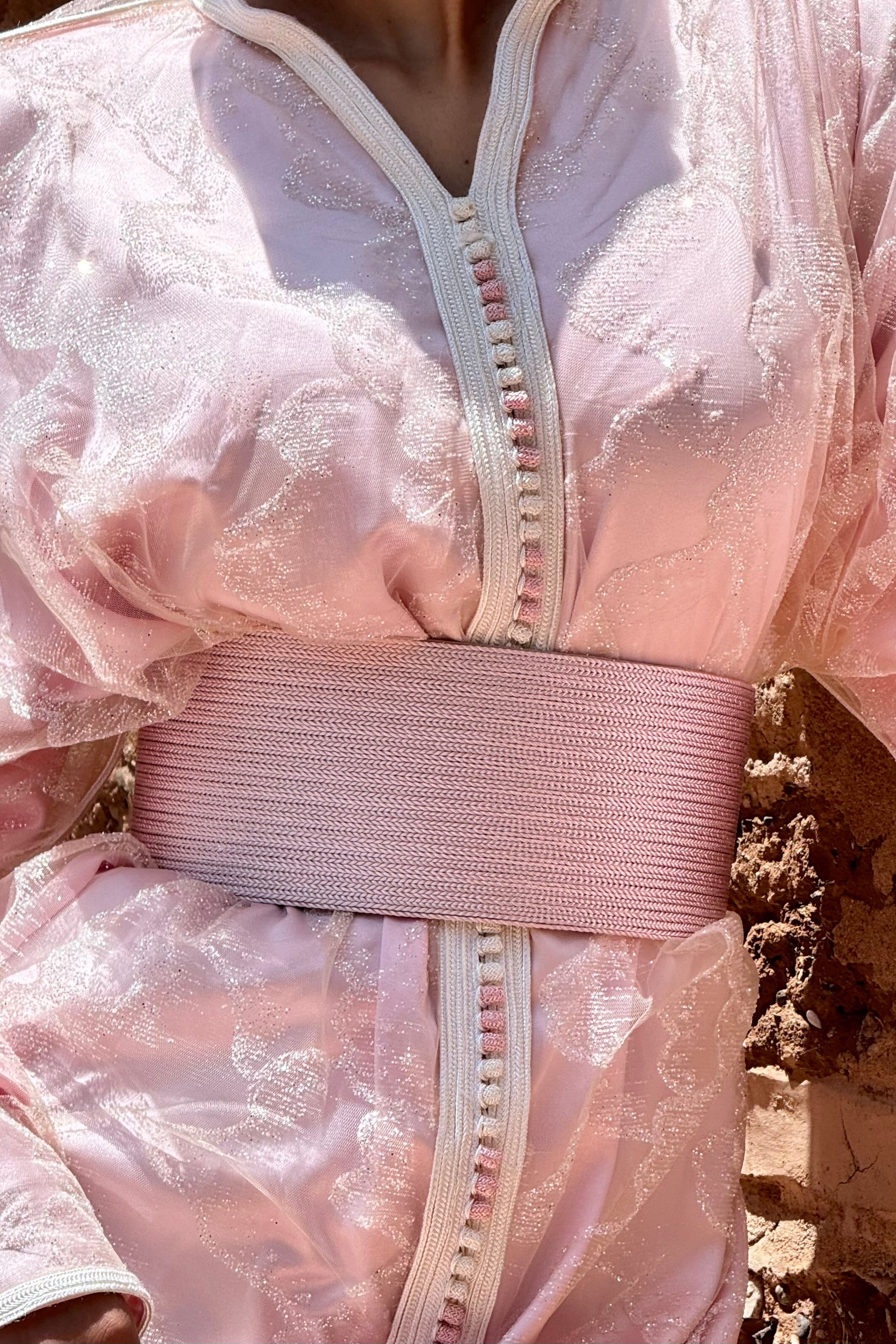 Ceinture Large en Passementerie – Laçage