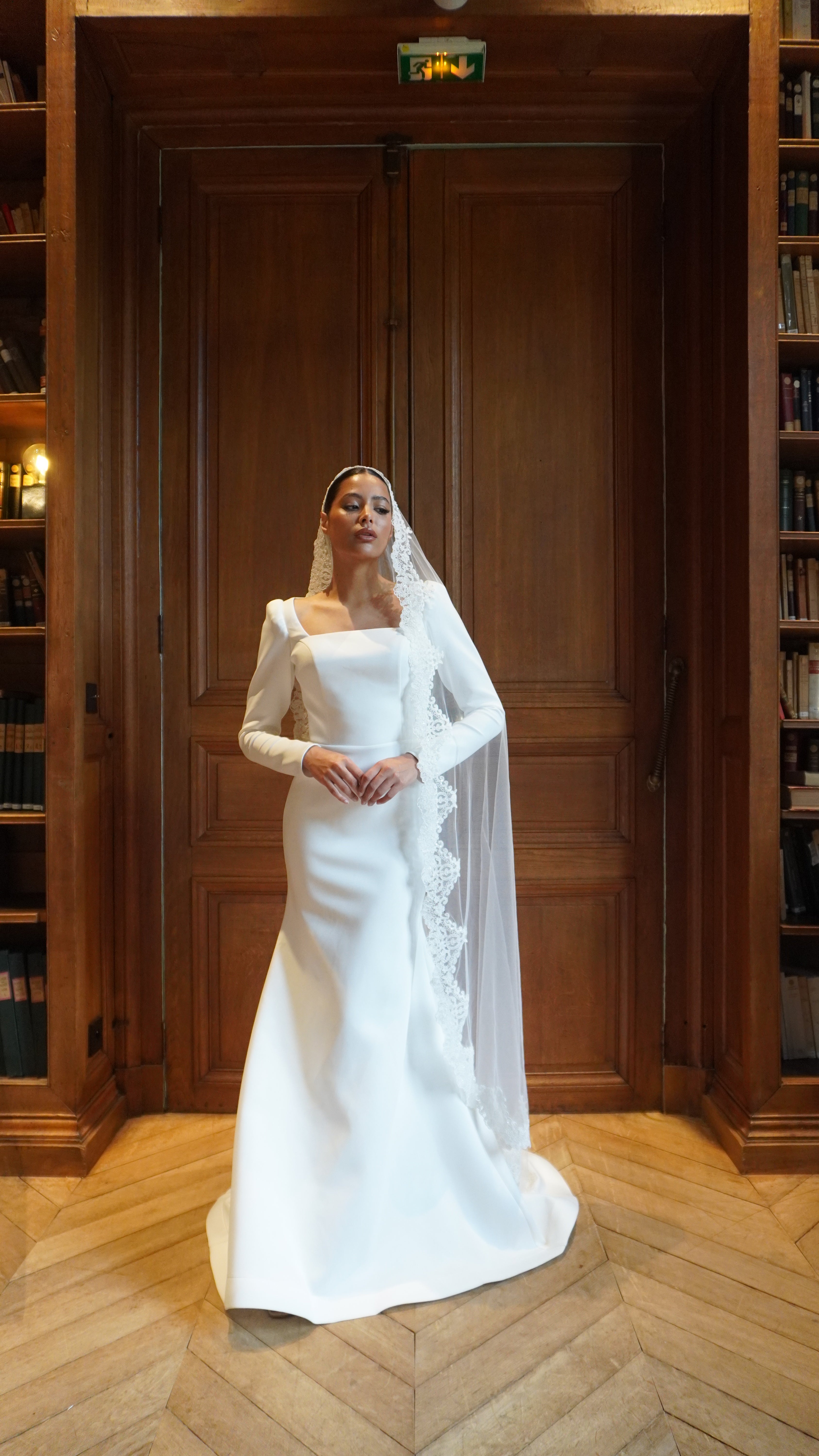 Robe à Silhouette Sculptée