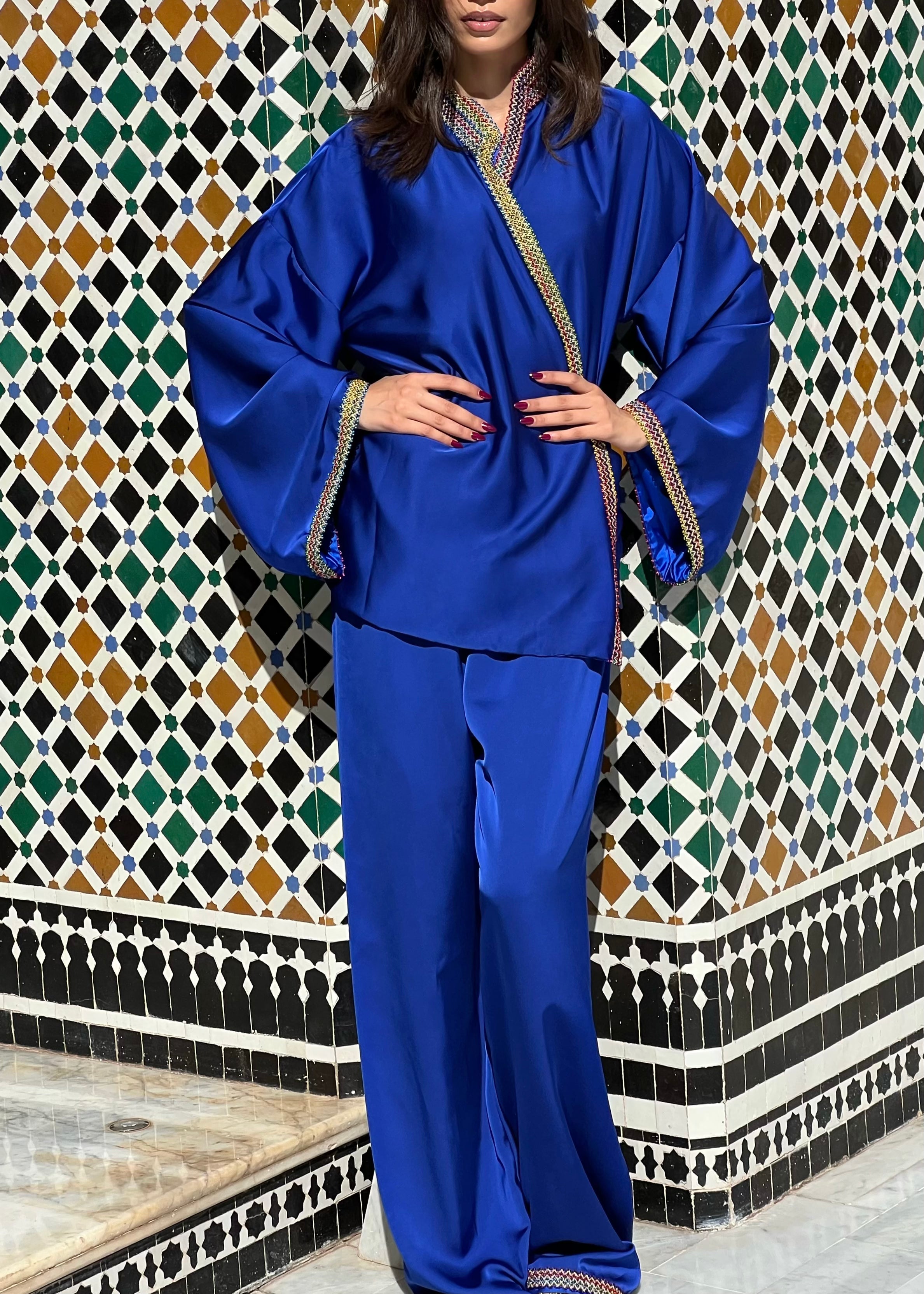 Shirt and pant set in blue silk cloth with Kabyle embroidery, elegant and modern cut, front view on mannequin