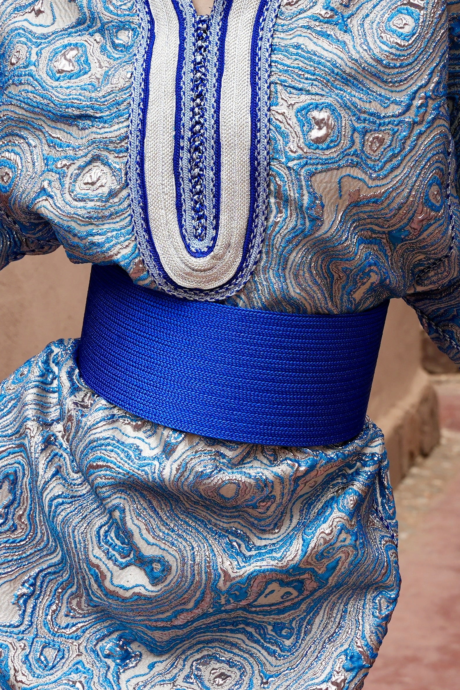 Ceinture Large en Passementerie – Laçage