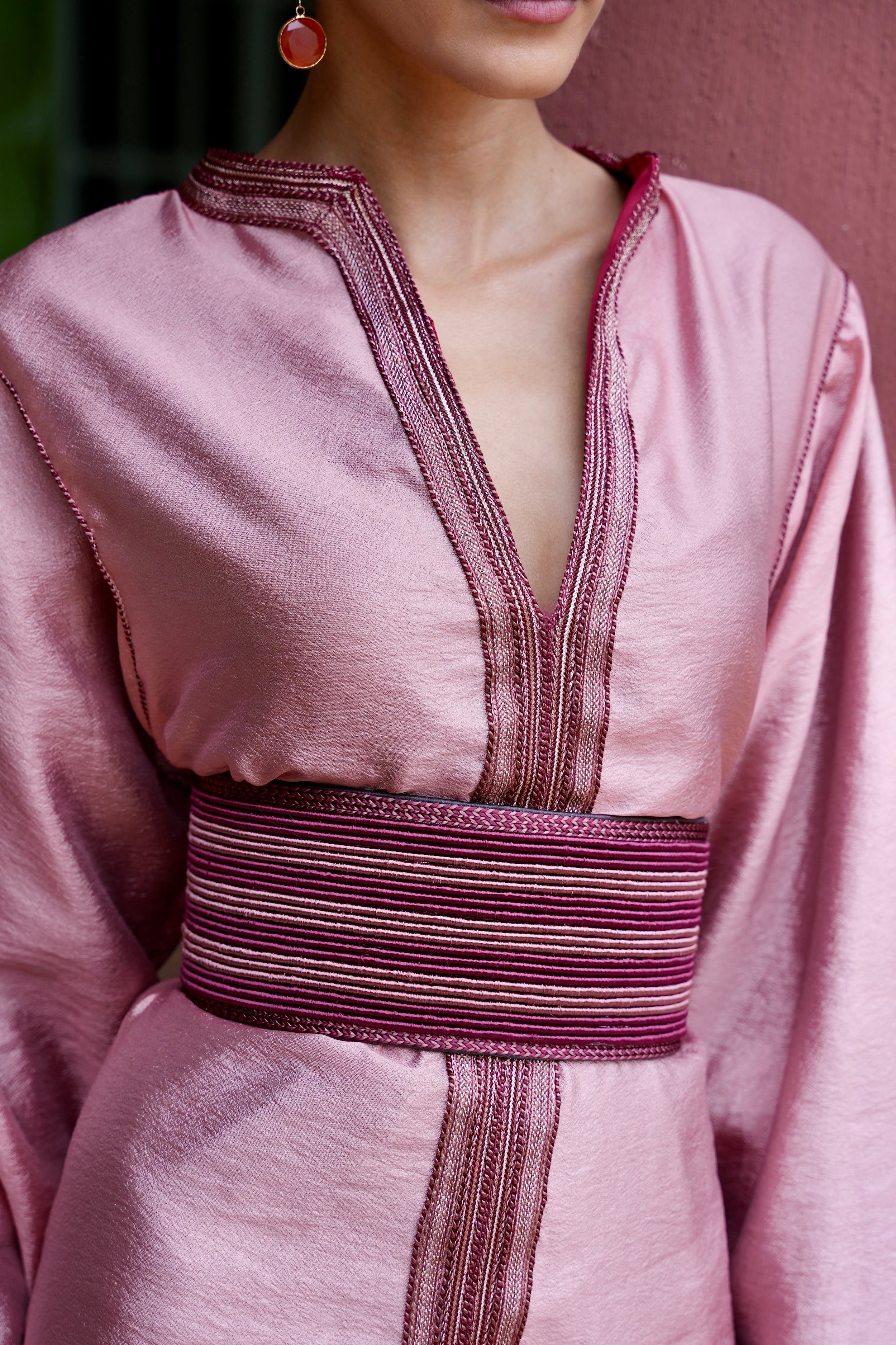 Ceinture Large en Passementerie – Laçage