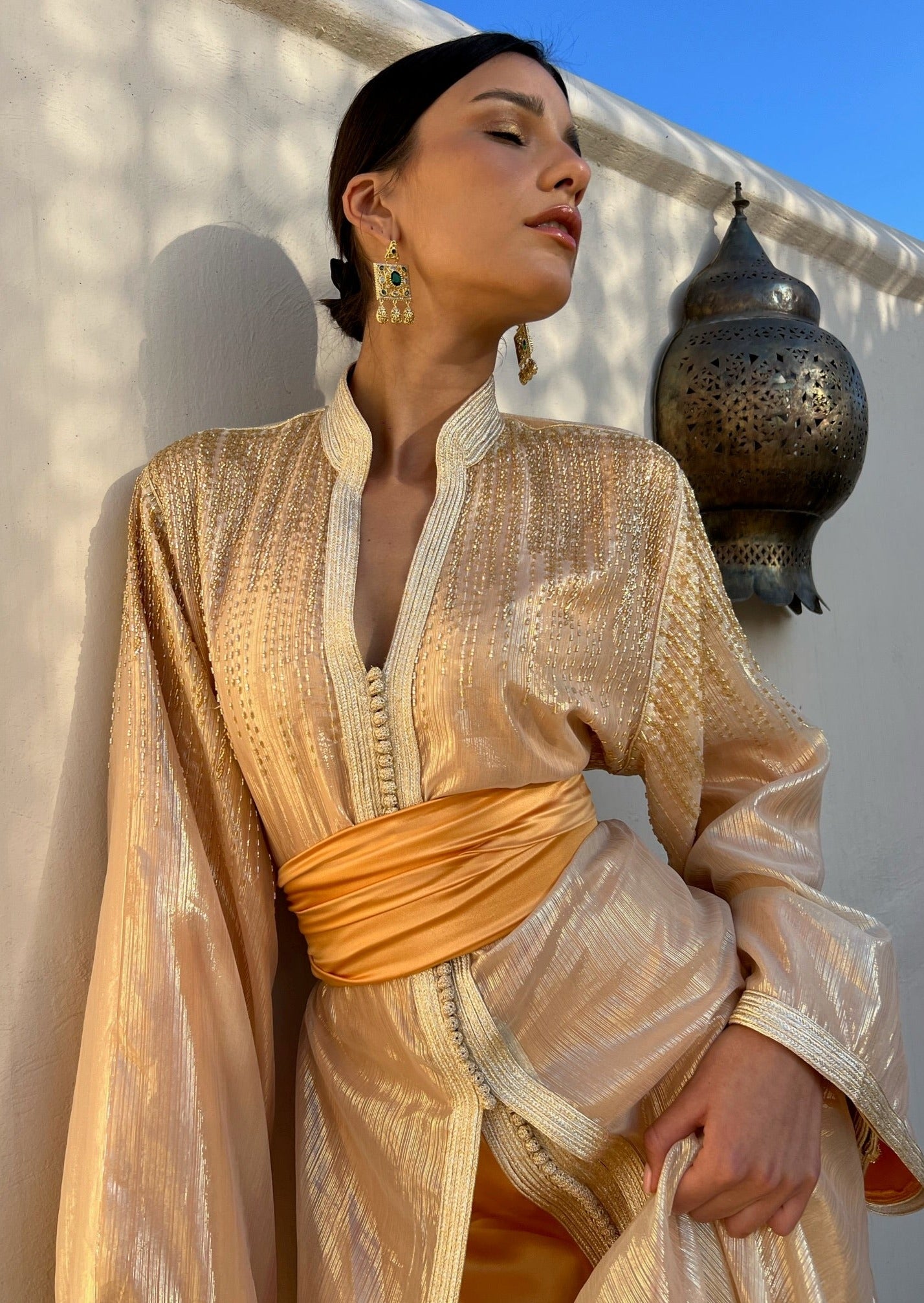 Caftan en Organza Orange à Perles Dorées