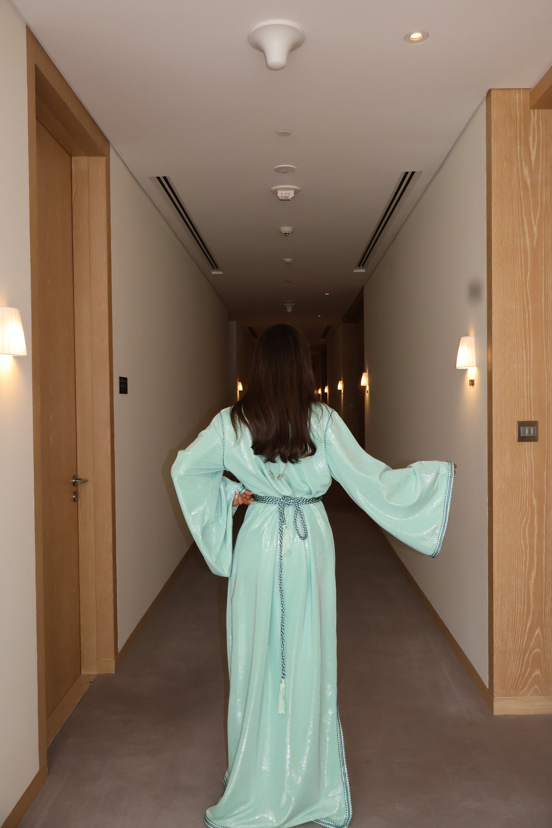 Caftan en Lamé de Soie Pailleté Bleu Turquoise