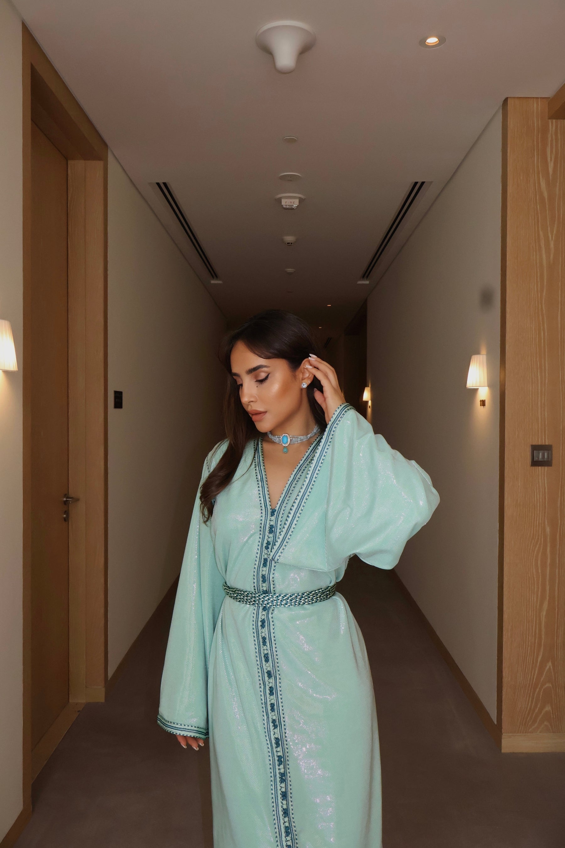 Caftan en Lamé de Soie Pailleté Bleu Turquoise