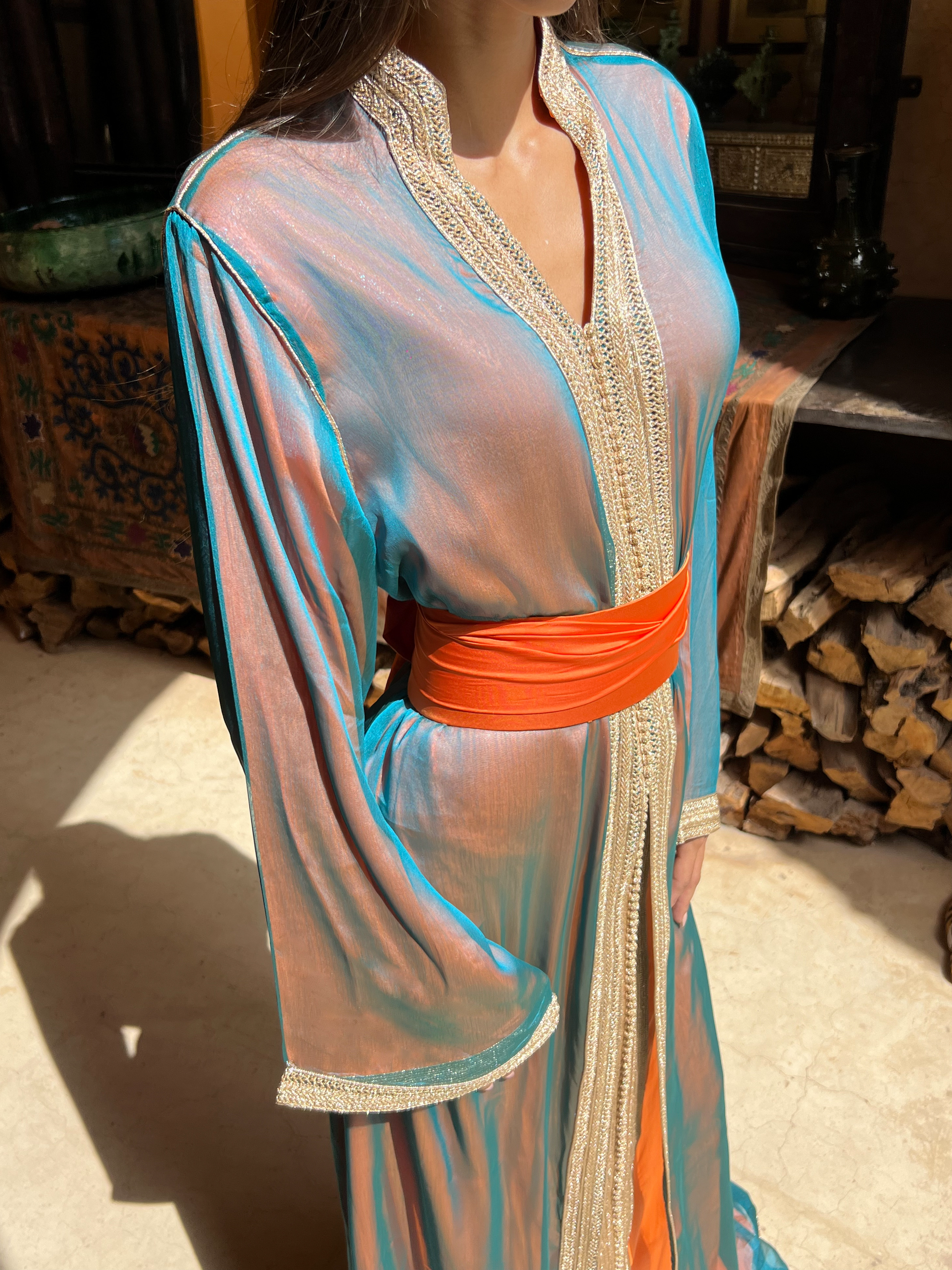 Caftan en Mousseline Pailletée Bleu Contraste Orange