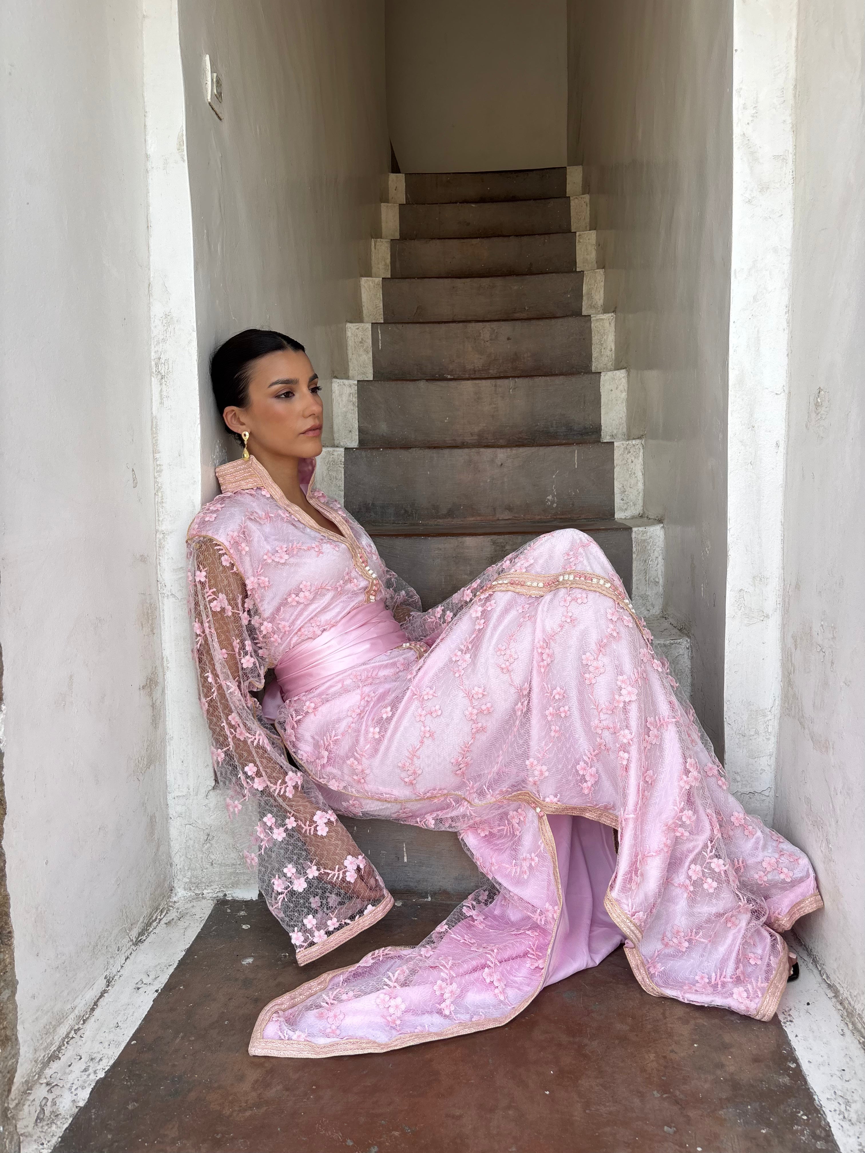 Pink Kaftan with embroidered floral details in relief