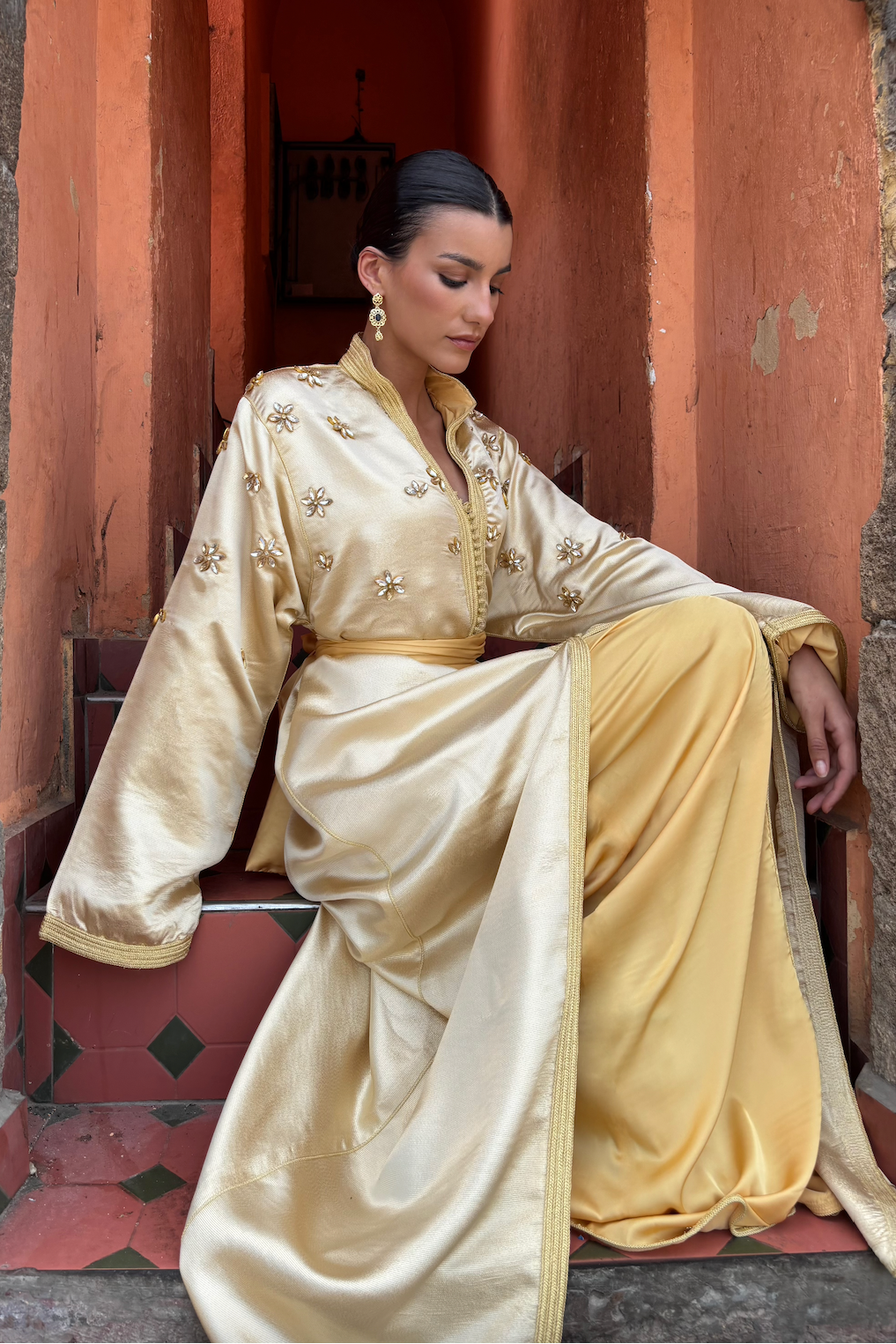 Champagne-colored lamé Kaftan with crystal flower detailing