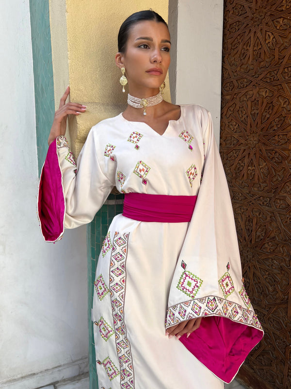 Robe Kabyle à Broderies multicolores