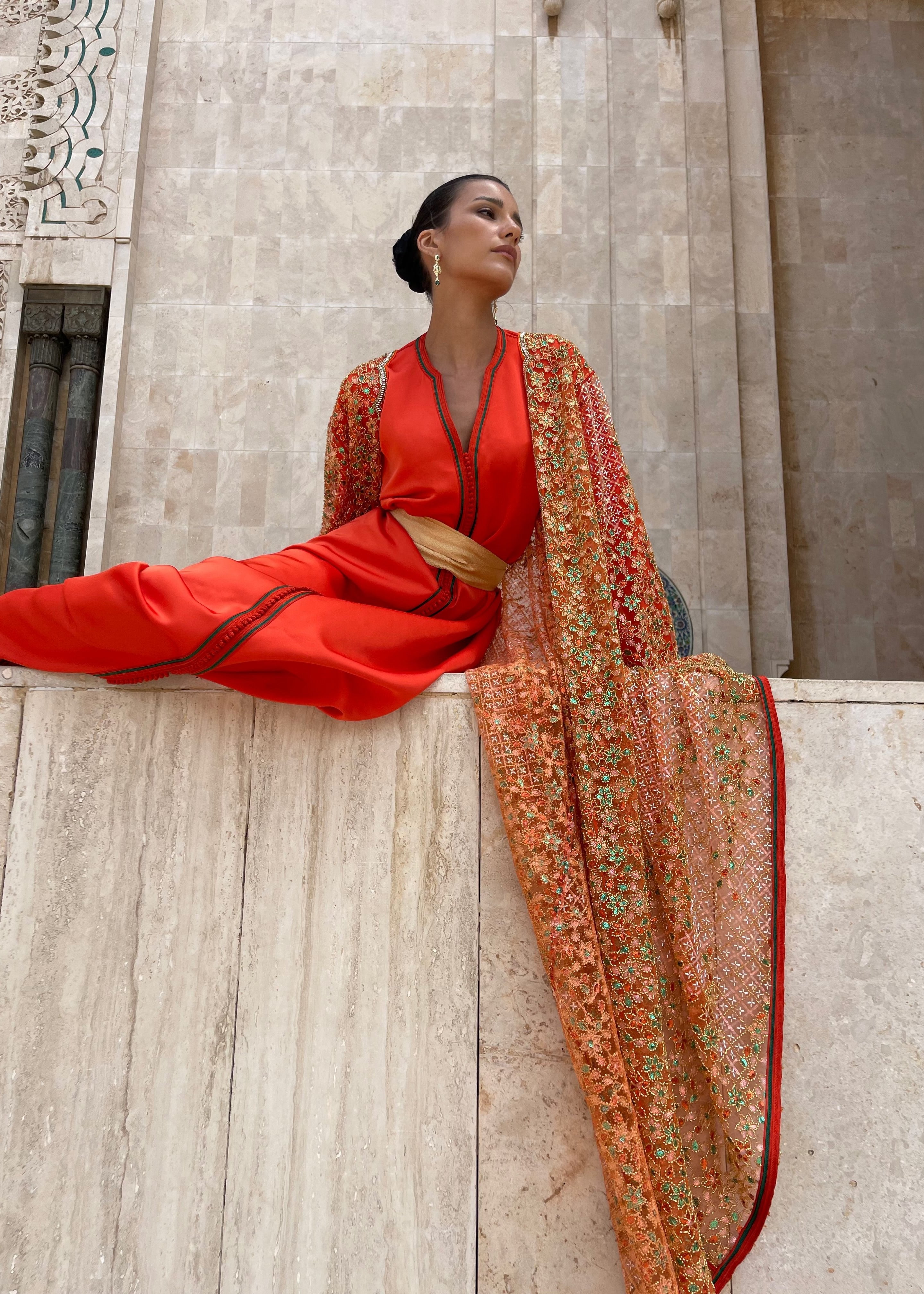 Caftan Orange à Perles Multicolores