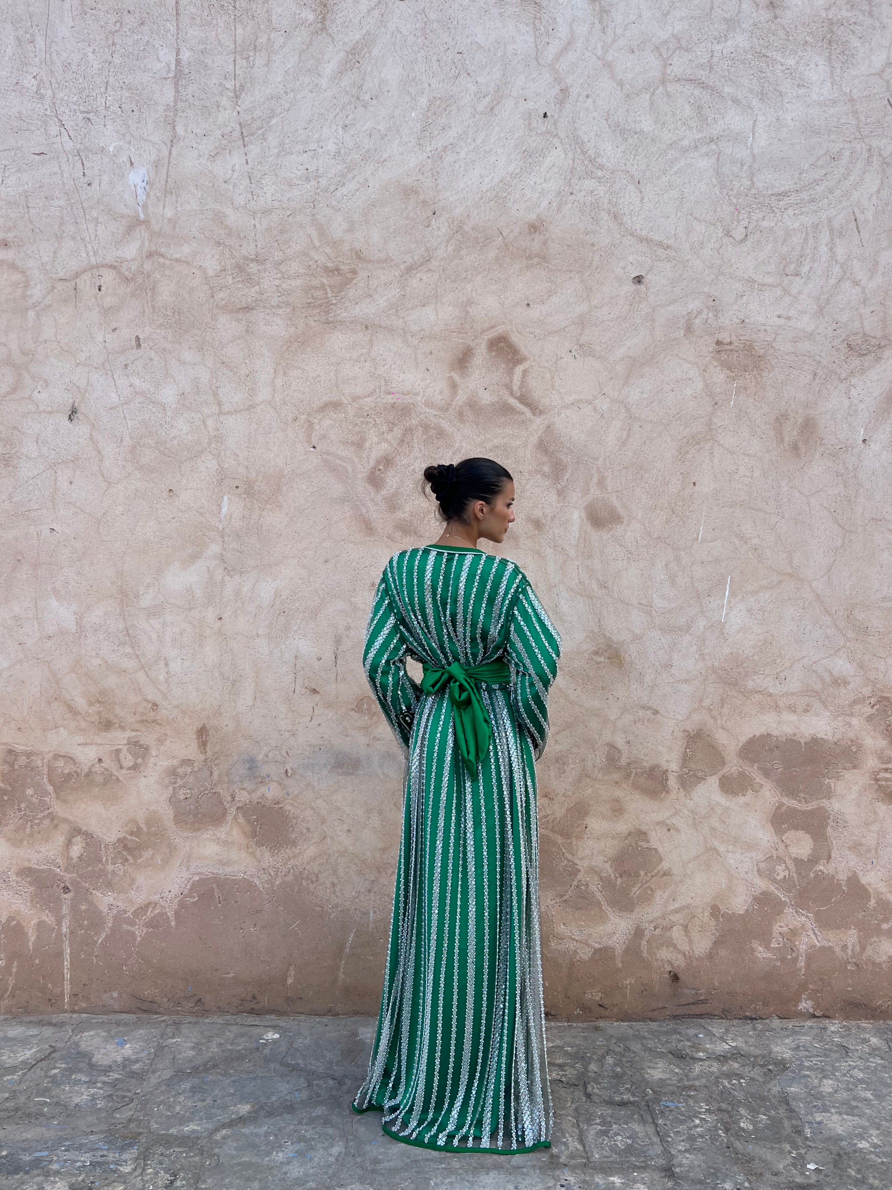 Caftan Vert à Perles Argentées