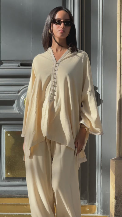 Ensemble oriental moderne en soie Mlifa blanc cassé, chemise et pantalon avec sfifa artisanale