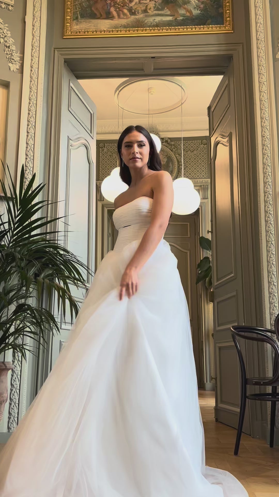 Video of the strapless tulle princess wedding gown - moving view highlighting the lightness of the tulle and the princess silhouette 